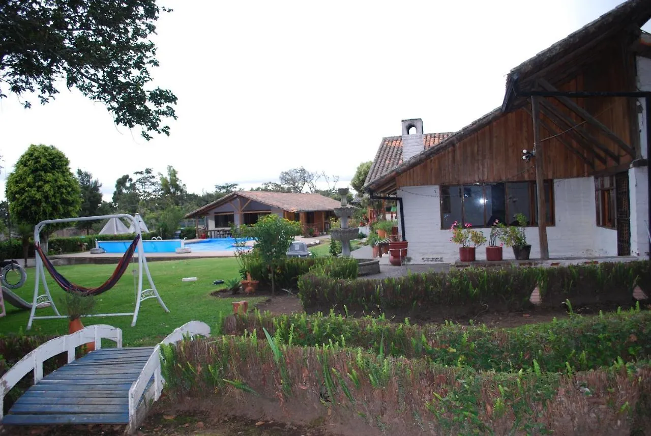 招待所 Quinta Samai 20 Min From Quito Airport酒店 厄瓜多尔